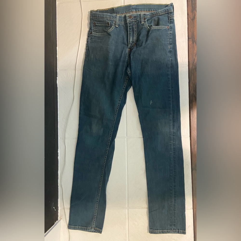 Men’s Levi jean